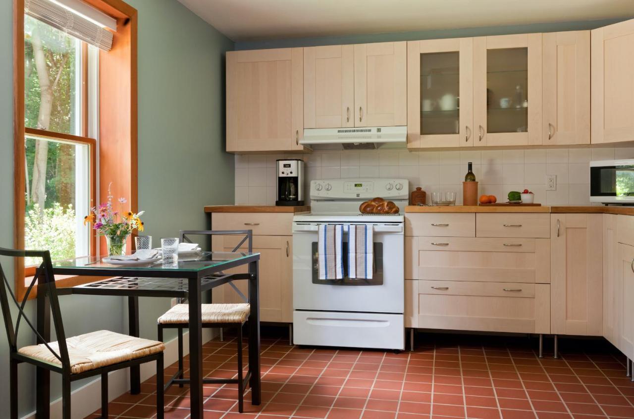 Bed and Breakfast Brampton 1860 Честертаун Екстер'єр фото