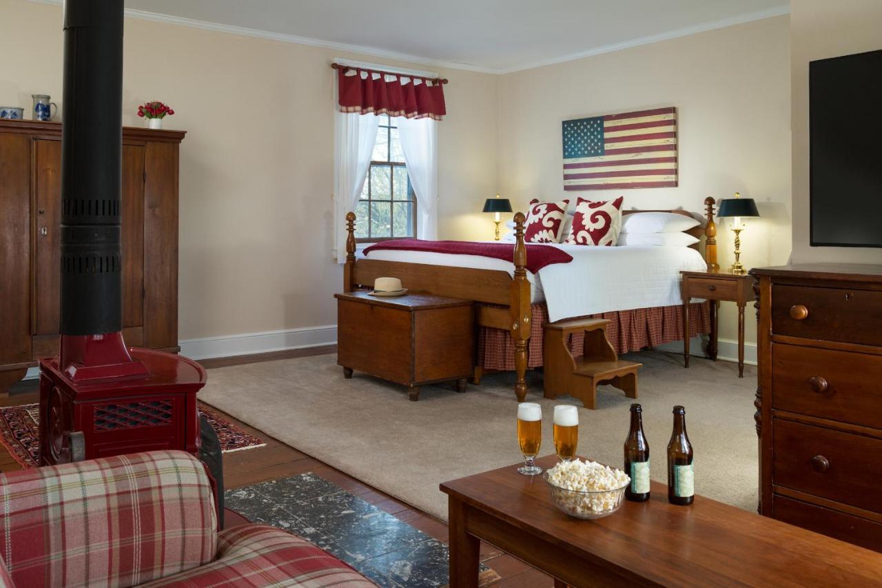 Bed and Breakfast Brampton 1860 Честертаун Екстер'єр фото