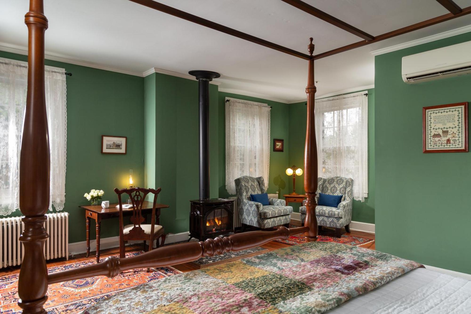 Bed and Breakfast Brampton 1860 Честертаун Екстер'єр фото