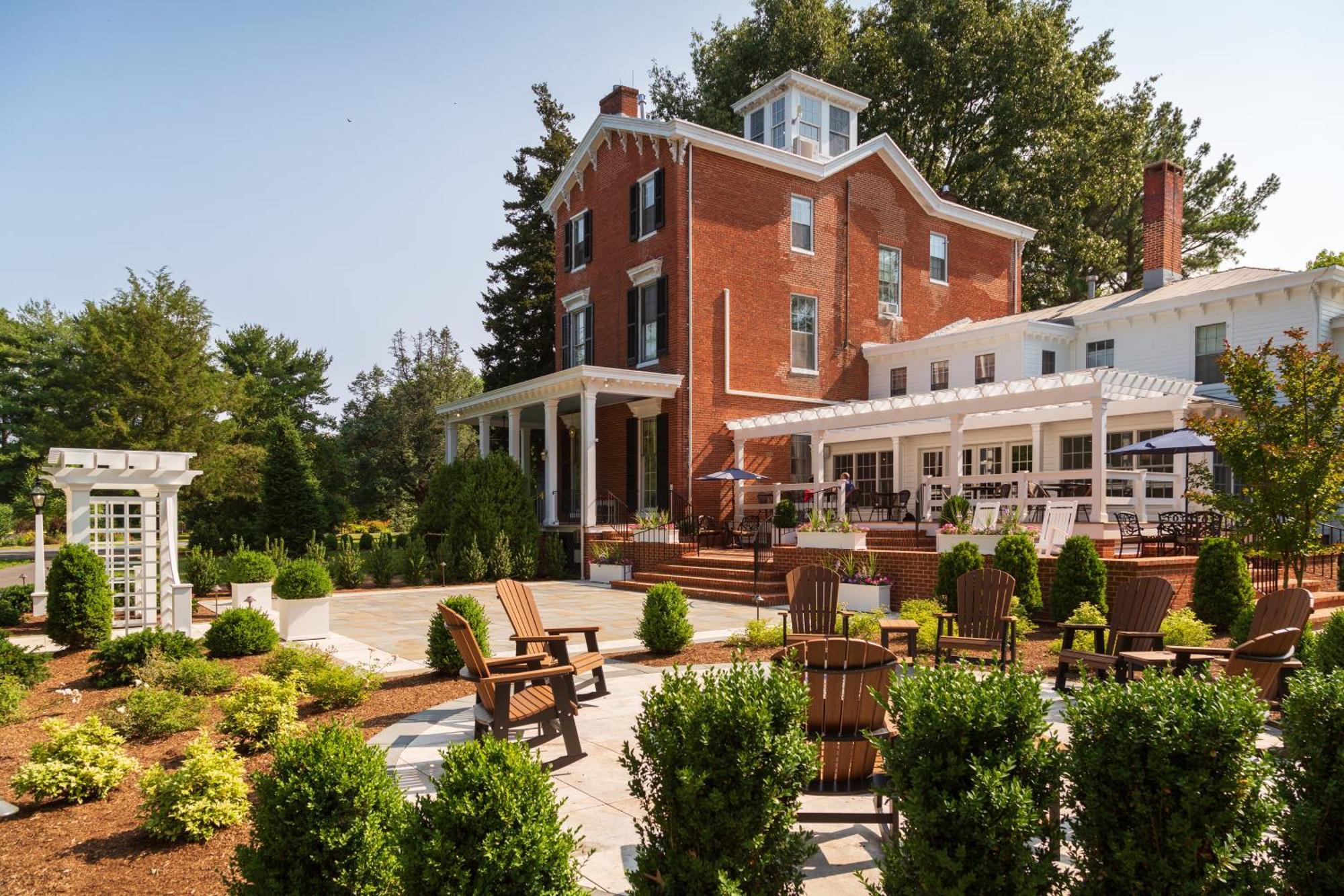 Bed and Breakfast Brampton 1860 Честертаун Екстер'єр фото