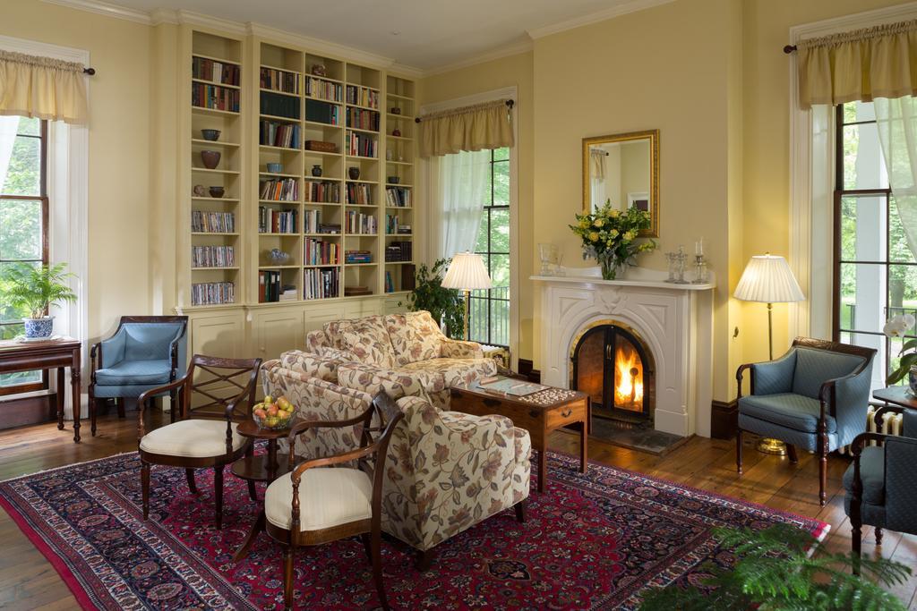 Bed and Breakfast Brampton 1860 Честертаун Екстер'єр фото