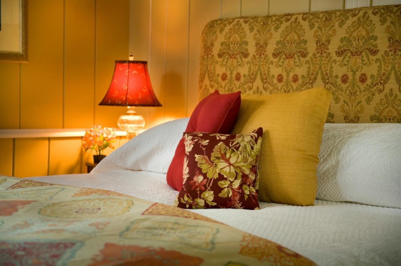 Bed and Breakfast Brampton 1860 Честертаун Екстер'єр фото